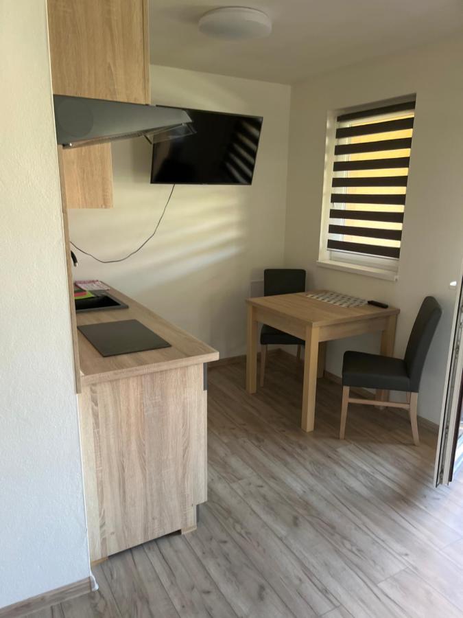 Apartmanovy Dom Magda Vrbov Eksteriør bilde